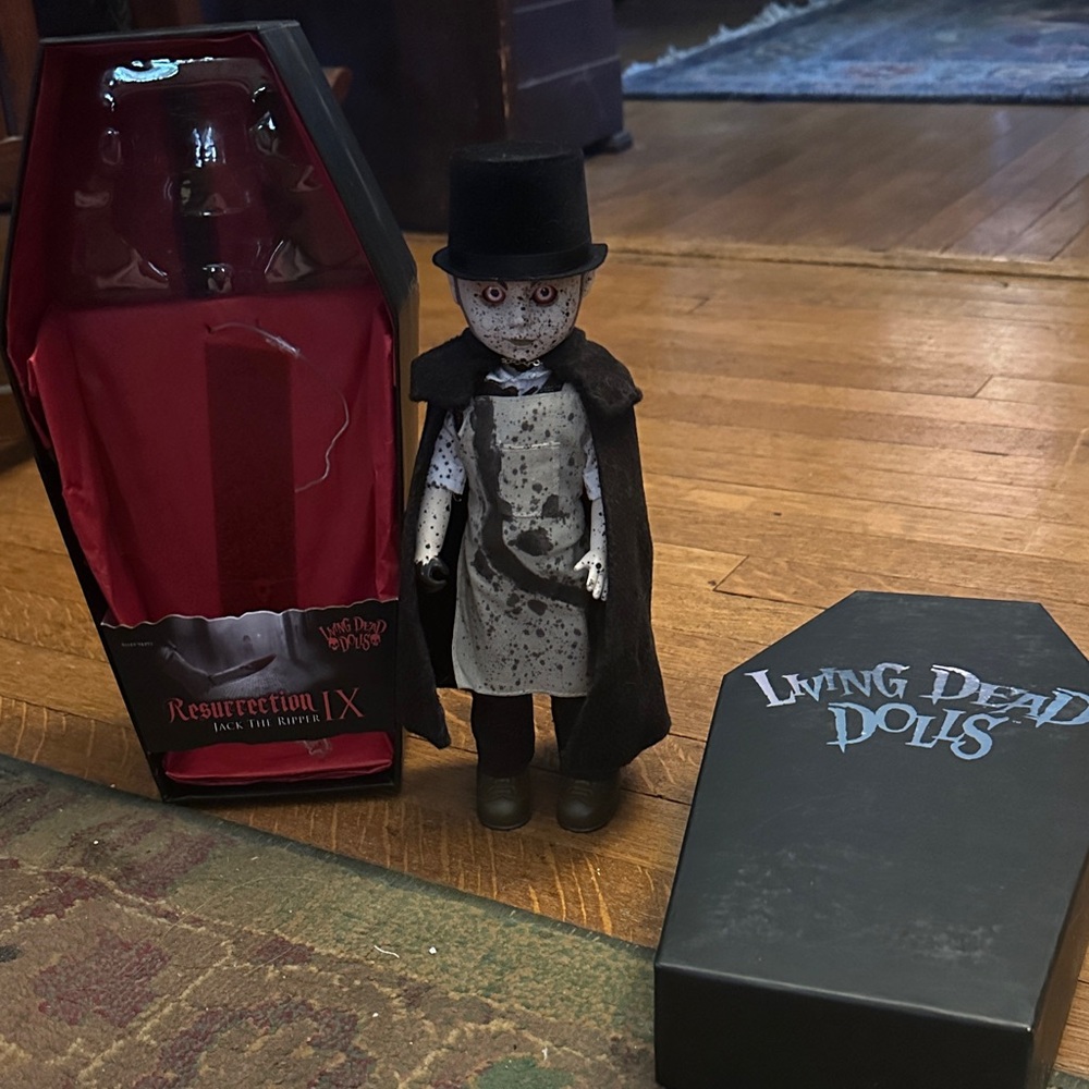 Resurrection IX Jack the Ripper Sepia Variant